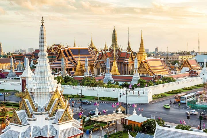 Discover 12 Must-See Attractions in Bangkok