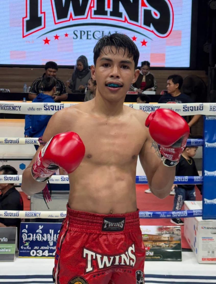 Takoblek Defeats Petchhasan by Points to Claim Jitmuangnon Title at 16